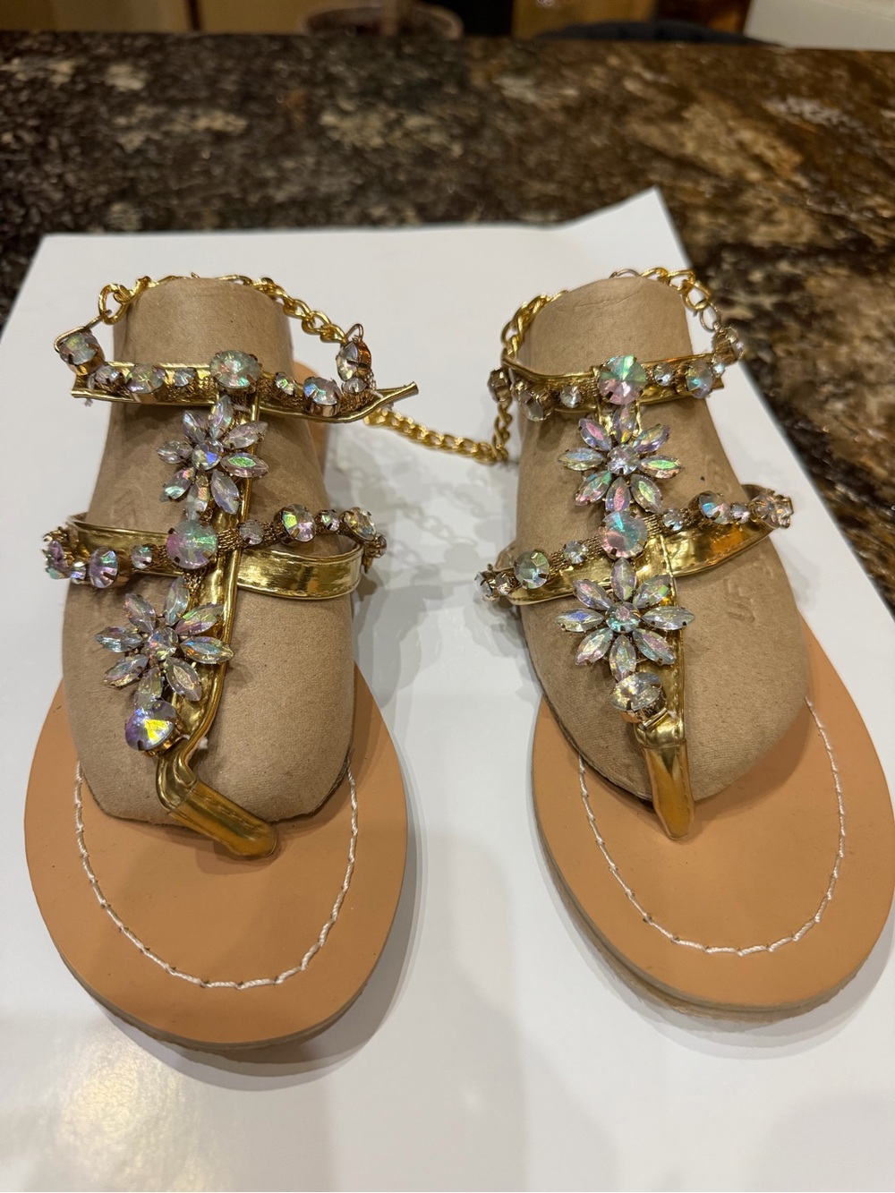 New Genuine Leather Gold Crystal Jeweled Sandals Size 7 - Picture 4 of 7